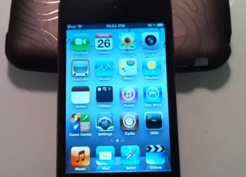 jailbreak ios41 ipod4g iPod Touch 4G with iOS 4.1 is jailbroken